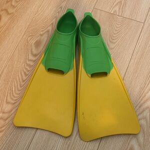 Kids Green and Yellow Swim Fins